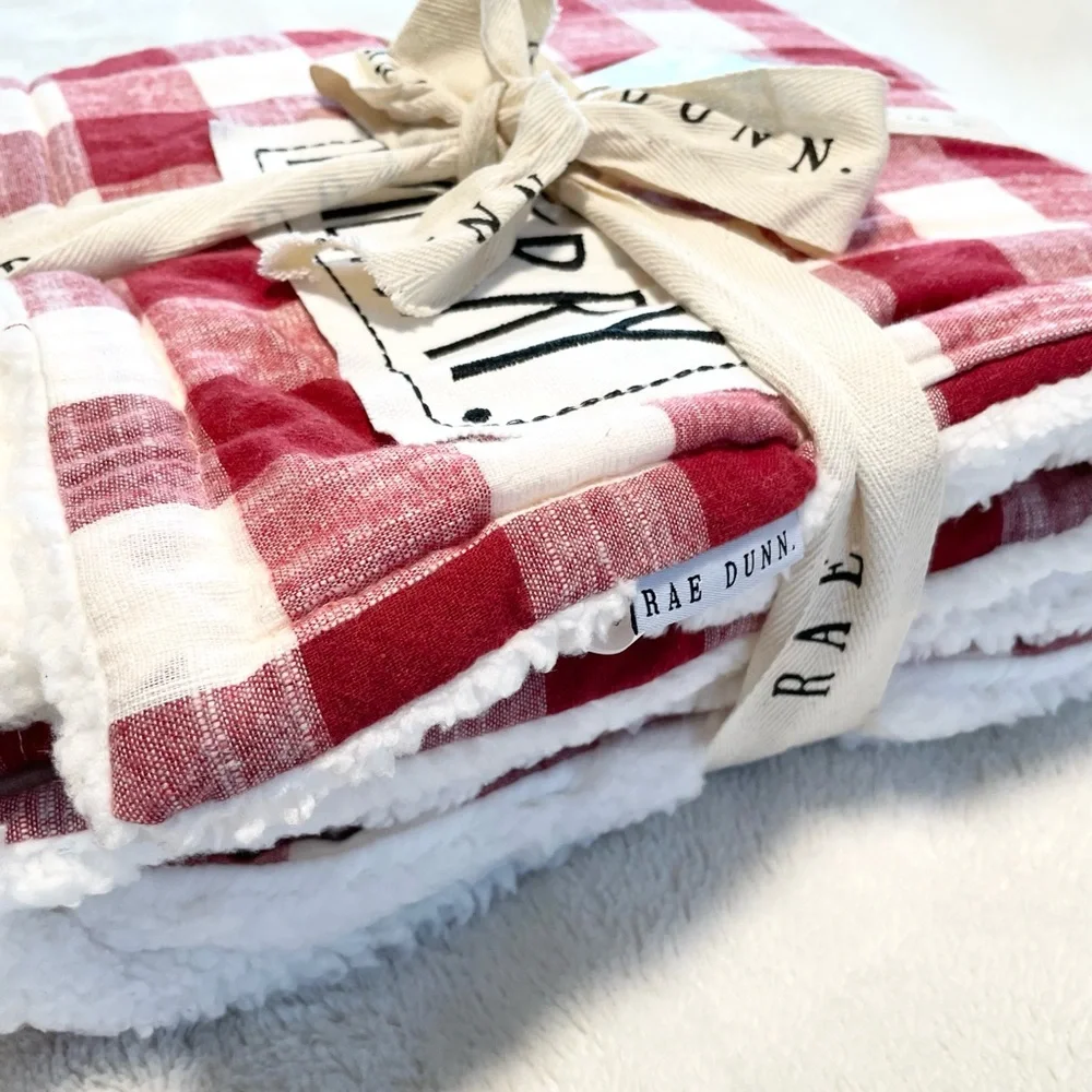 NWT Rae Dunn MERRY Buffalo Check Sherpa Blanket Throw